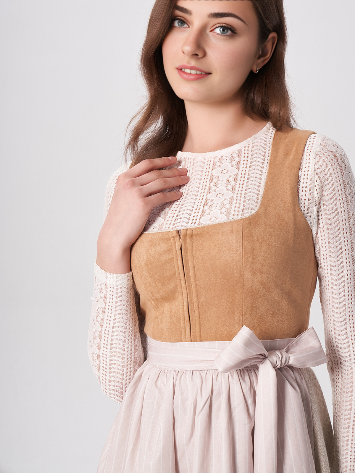 Elegantes braunes Dirndl mit perfekter Passform