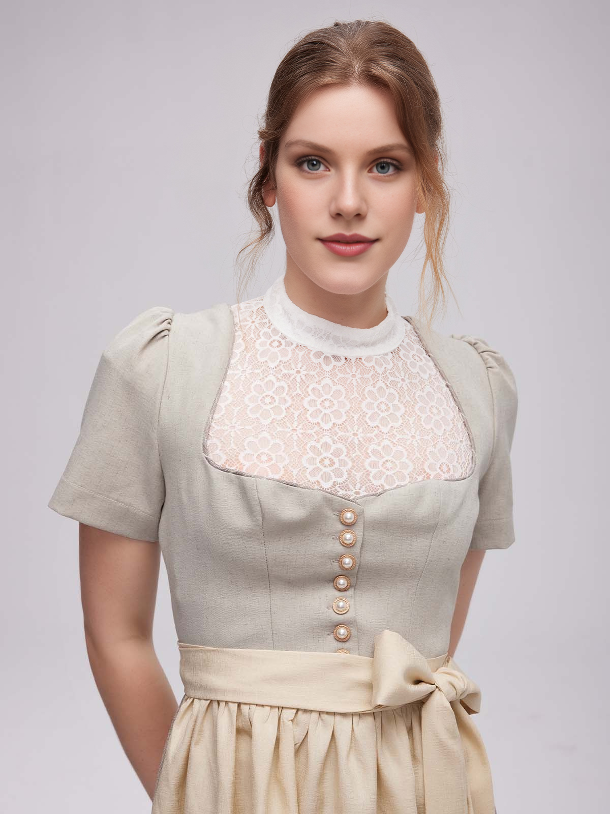Ehreer Dirndl in Grau