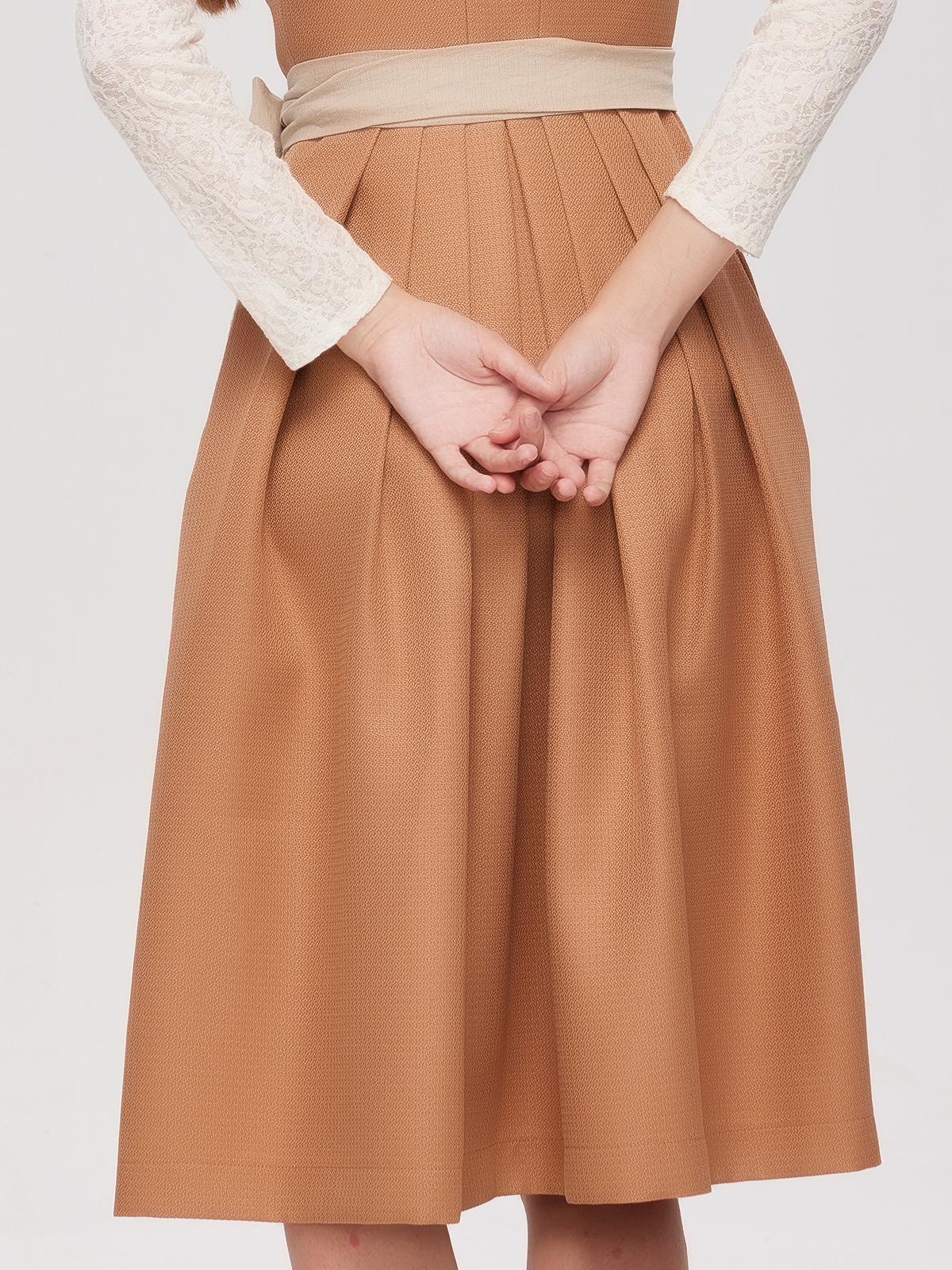 Dirndl in Orange – ein Blickfang für jeden Anlass