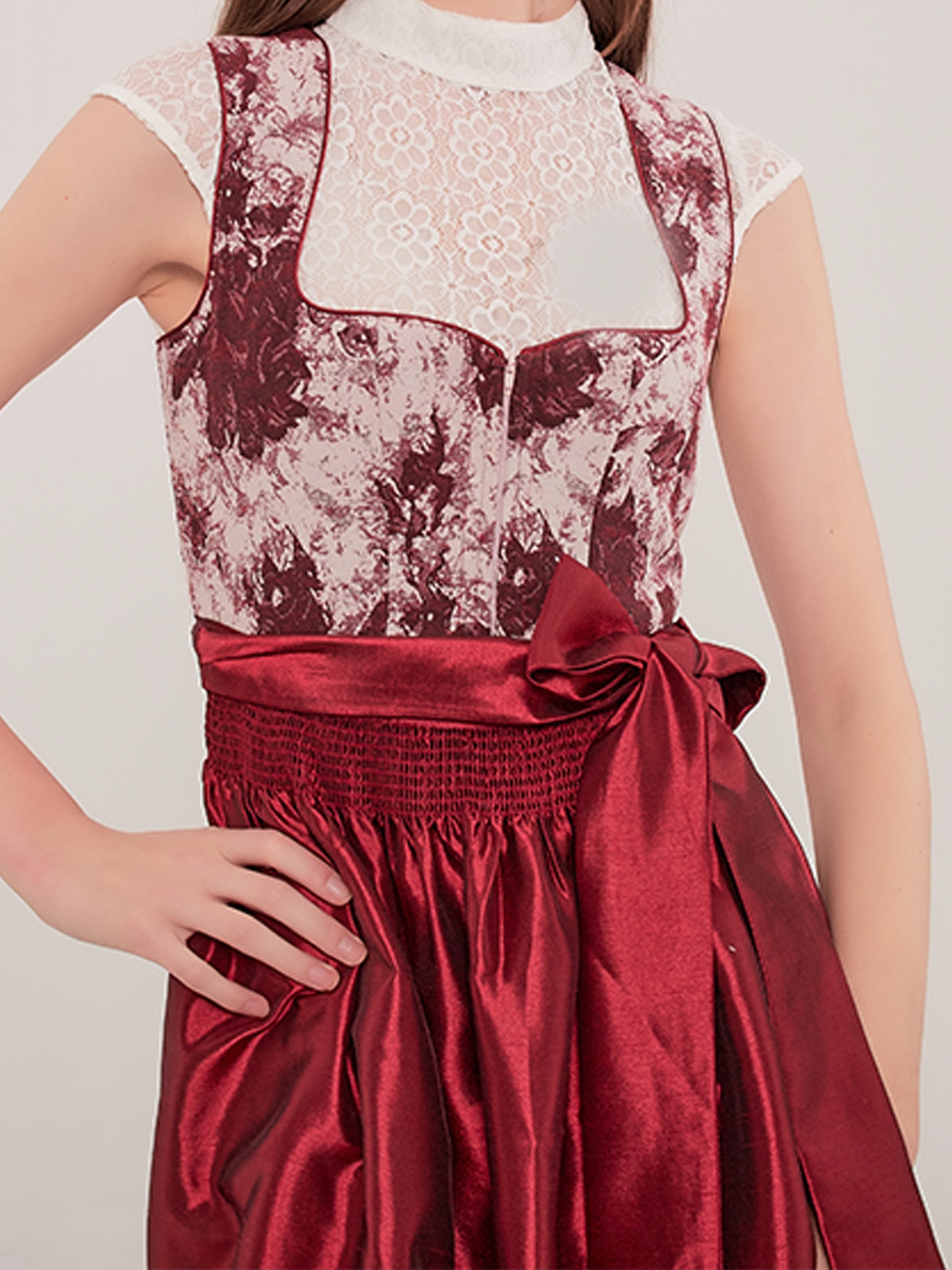 Dirndl in Schwarz